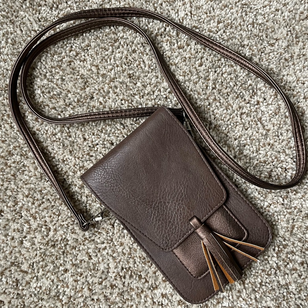 Small brown crossbody